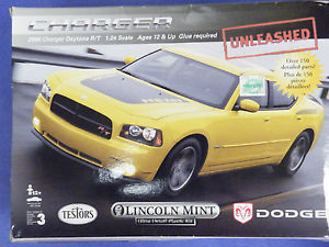 1/24 2006 DODGE CHARGER DAYTONA R/T