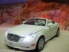 1/18 SL 2002 LEXUS SC430